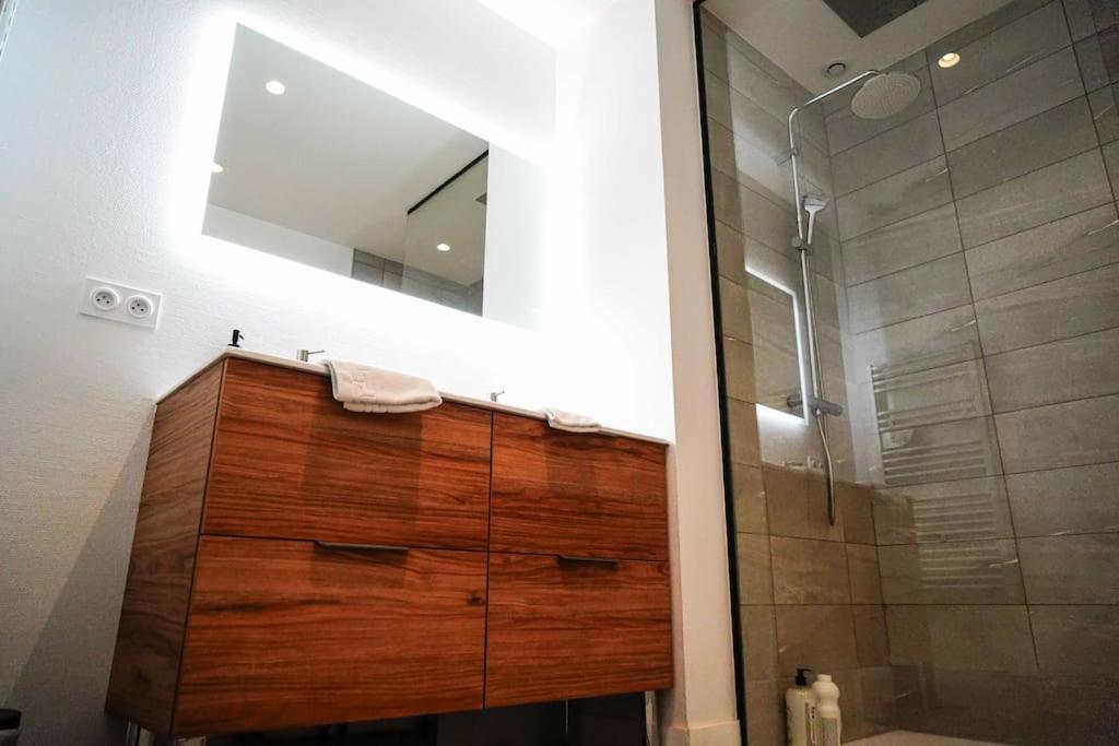 Le Rive Hugo • Elegance & Art De Vivre Châteauroux Exterior foto